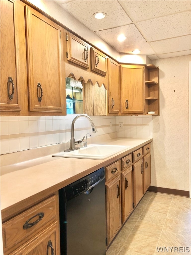 200 Koenig Road - Photo 1