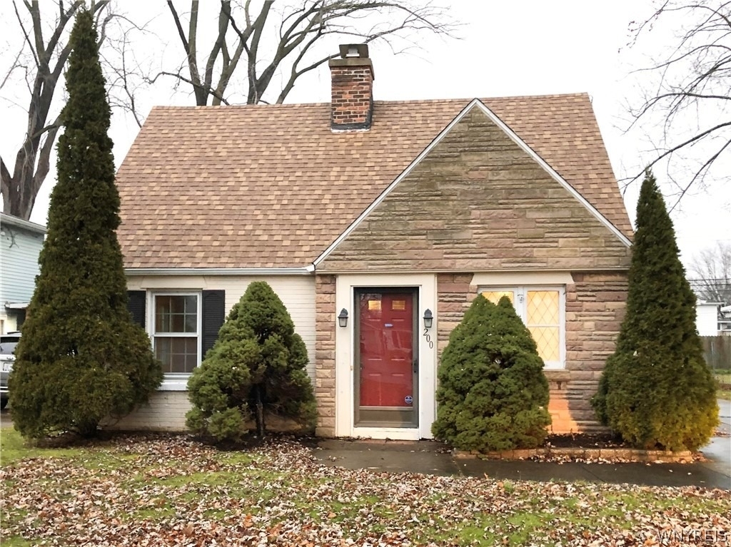 200 Koenig Road - Photo 0