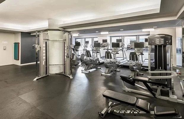 350 West 37th Street - Photo 9