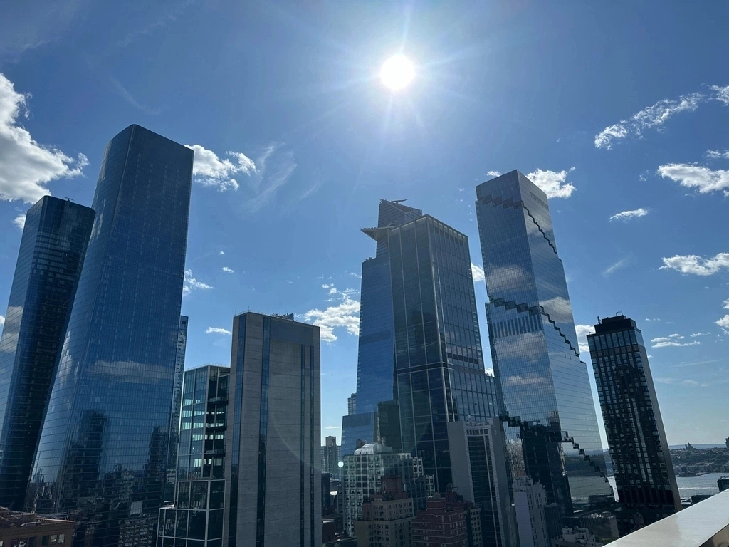350 West 37th Street - Photo 7