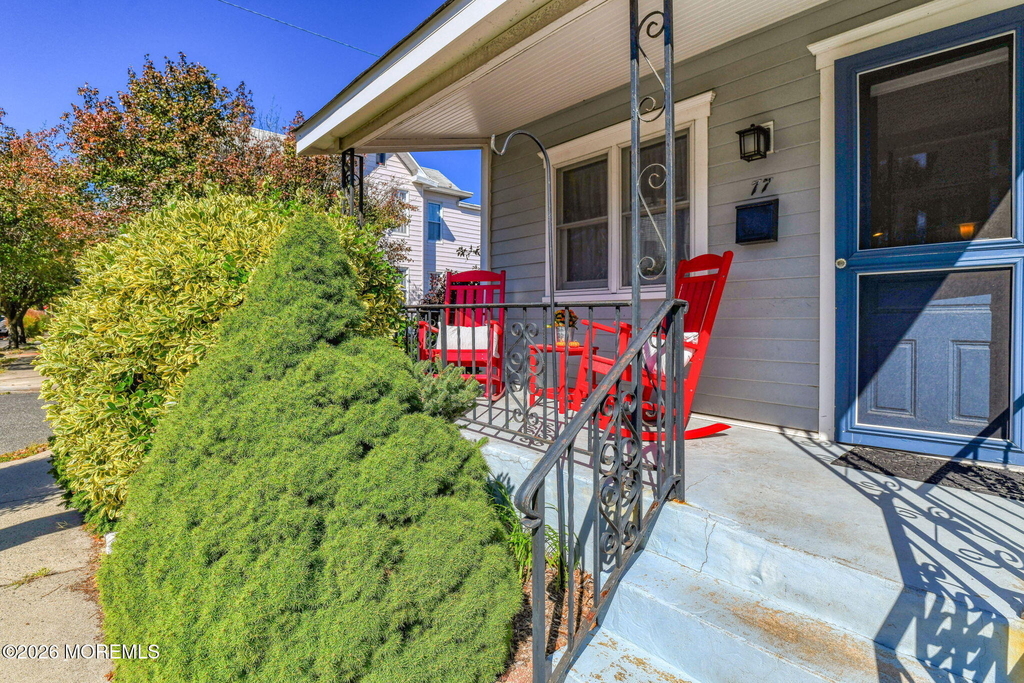 77 Abbott Avenue - Photo 3