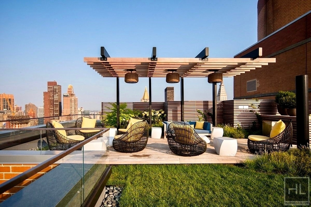 6th Avenue - Photo 1