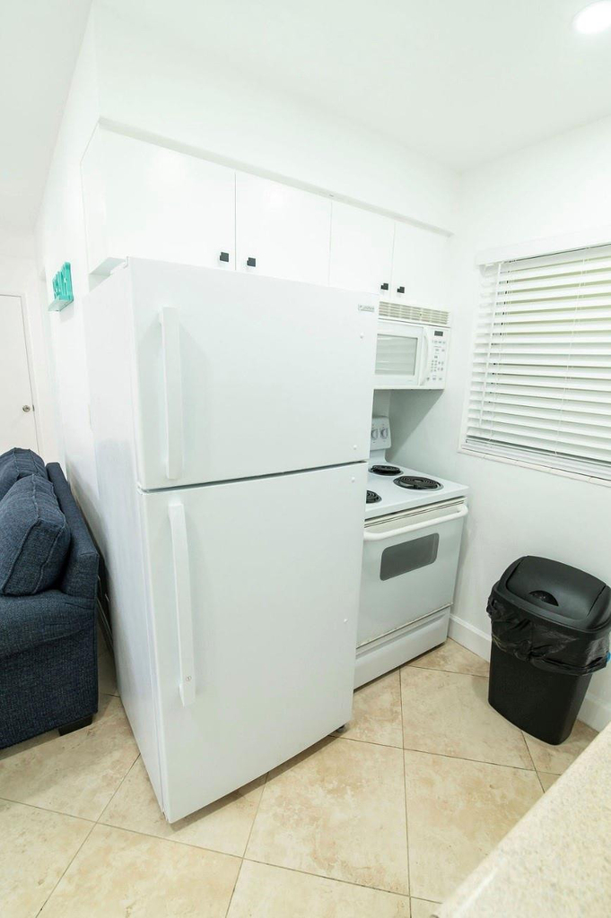 3230 Ne 13th Street - Photo 10