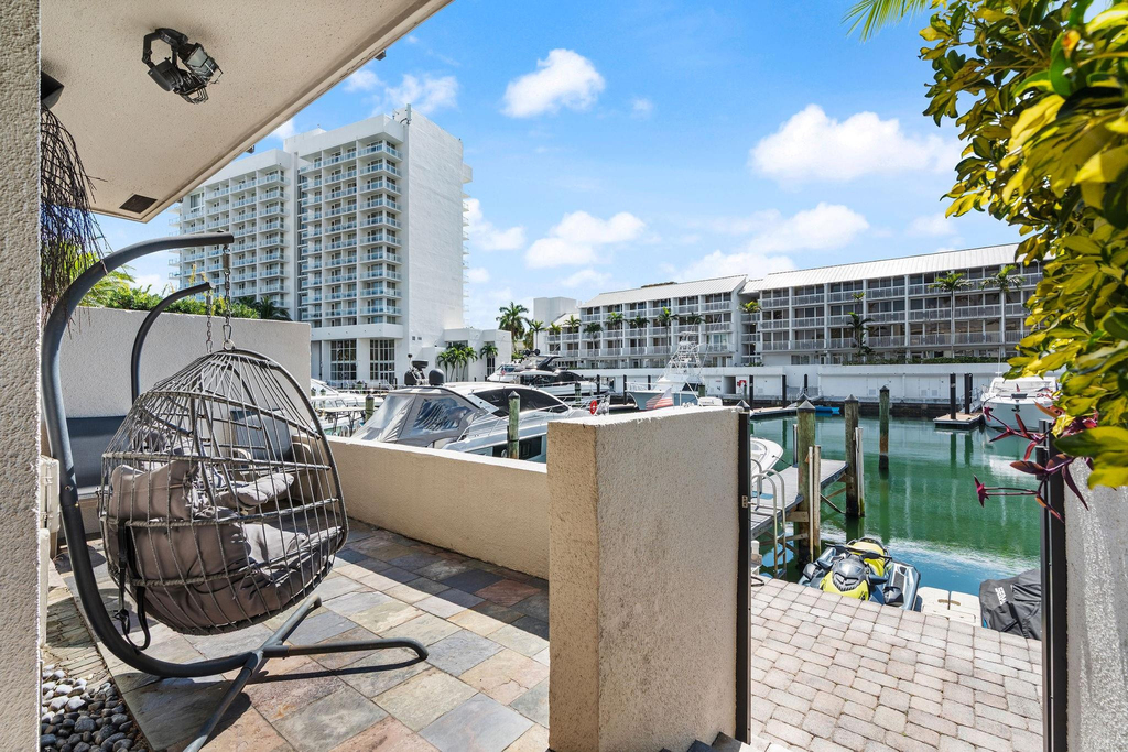 16 Portside Drive - Photo 32