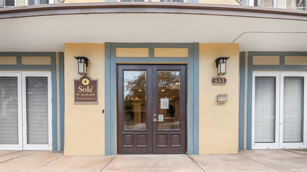 533 Ne 3rd Avenue - Photo 1
