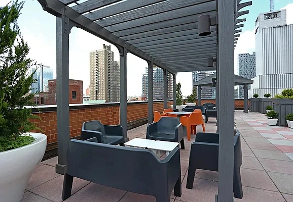 410 West 53rd Street - Photo 4