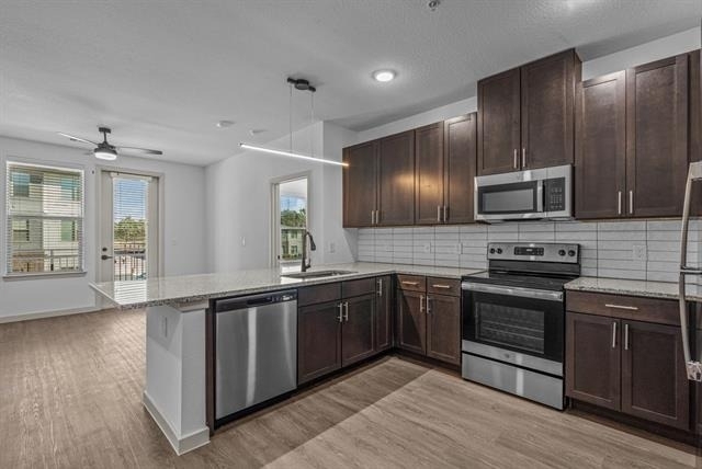 3120 E Park Row Drive - Photo 3