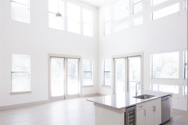 2100 Moser Avenue - Photo 1