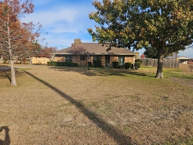 500 Mustang Court - Photo 0