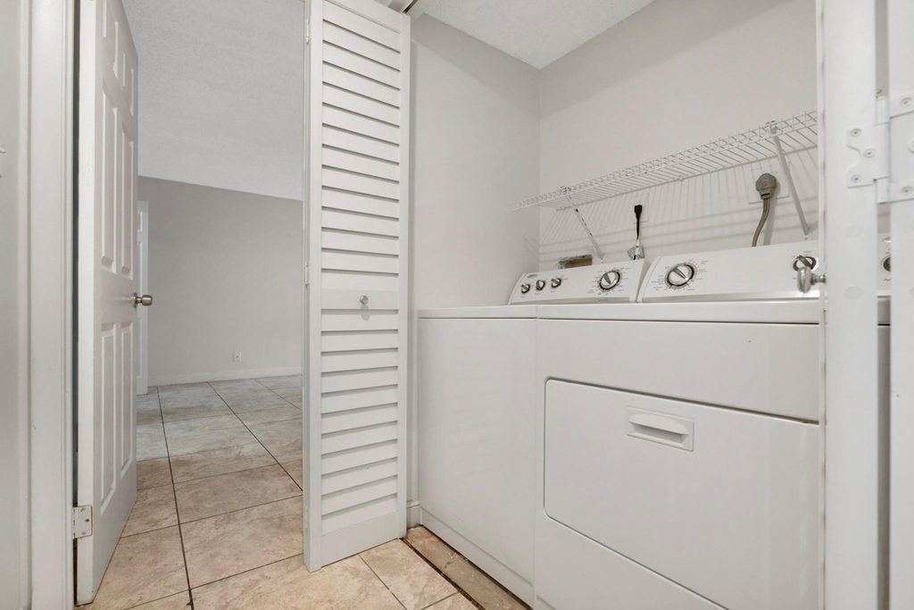 7640 Westwood Drive - Photo 28