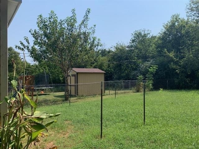 1602 W Elm Street - Photo 4