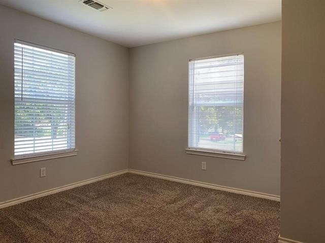 1602 W Elm Street - Photo 5