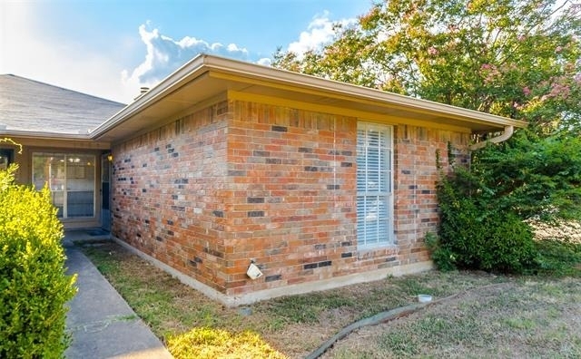 900 Milby Road - Photo 2