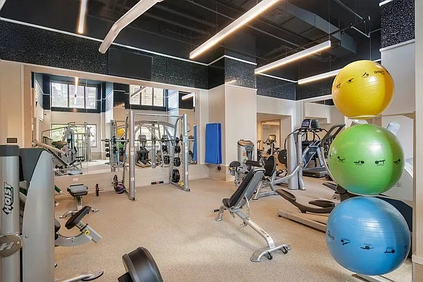 360 West 43rd Street - Photo 5