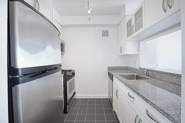 360 West 43rd Street - Photo 1
