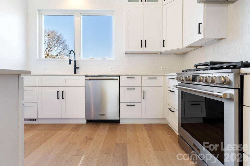 3521 Avalon Avenue - Photo 7