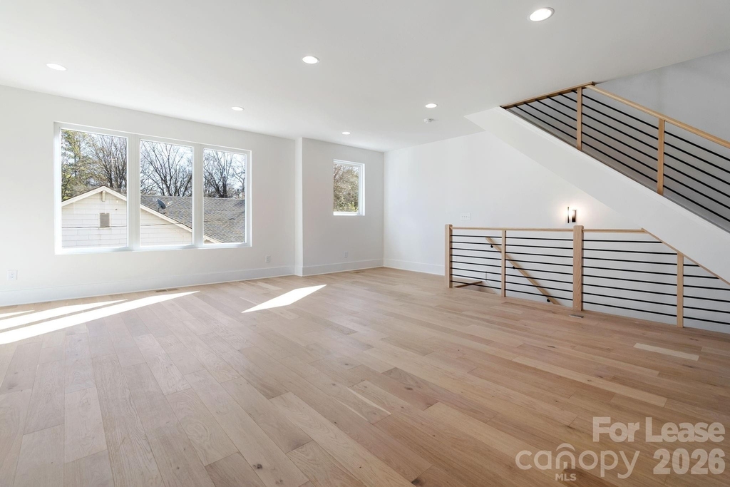 3521 Avalon Avenue - Photo 4