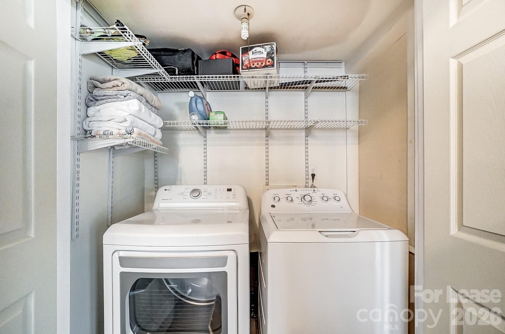 8518 Castle Pine Court - Photo 24