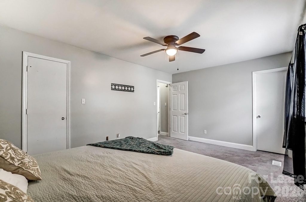 8518 Castle Pine Court - Photo 20