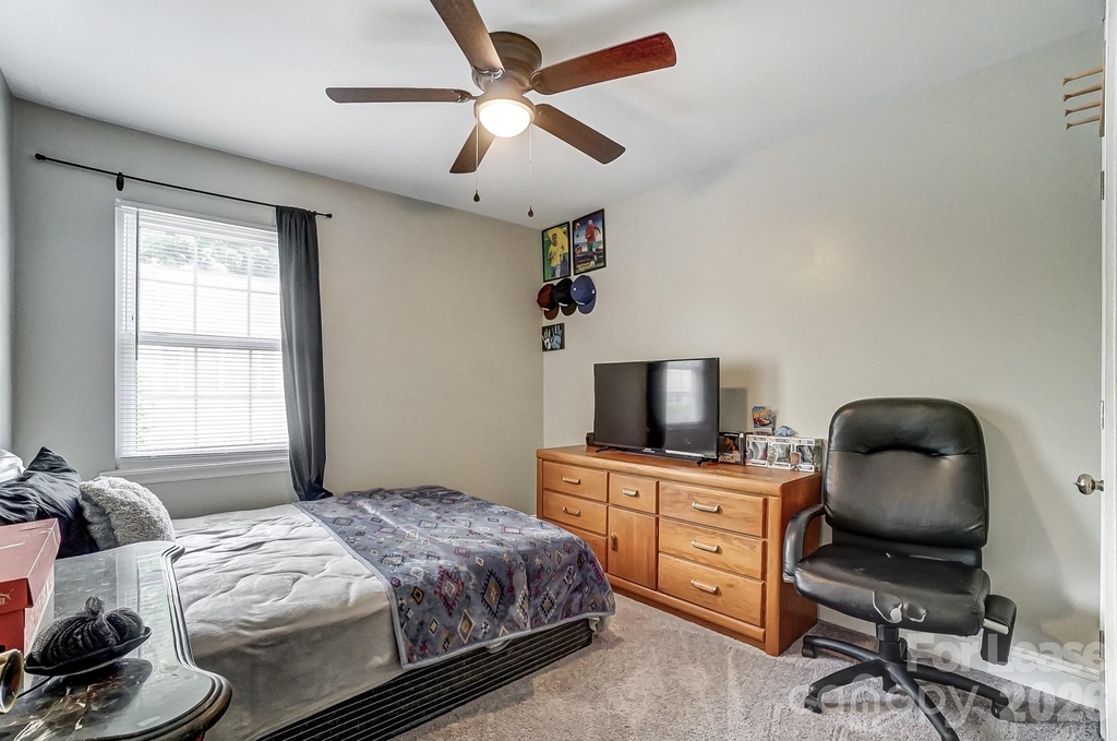 8518 Castle Pine Court - Photo 15