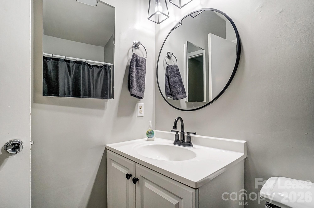 8518 Castle Pine Court - Photo 23