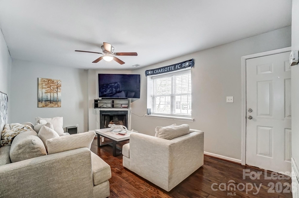 8518 Castle Pine Court - Photo 2