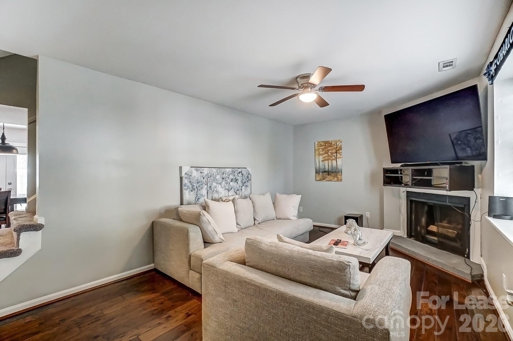 8518 Castle Pine Court - Photo 4