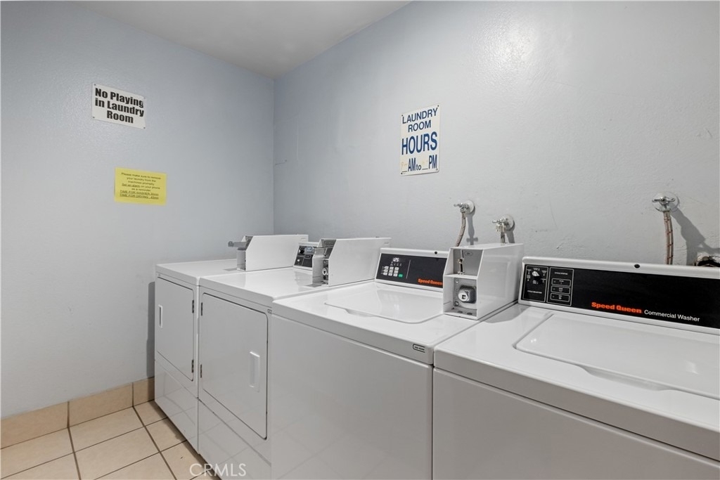 1246 W 30th Street W - Photo 11