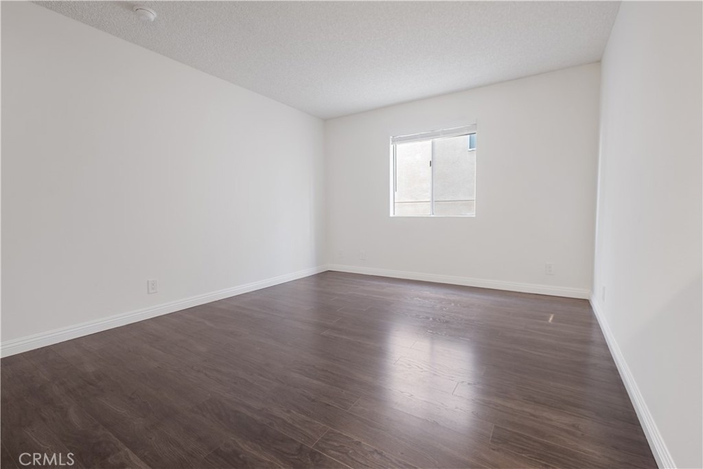 433 S Manhattan Place - Photo 10