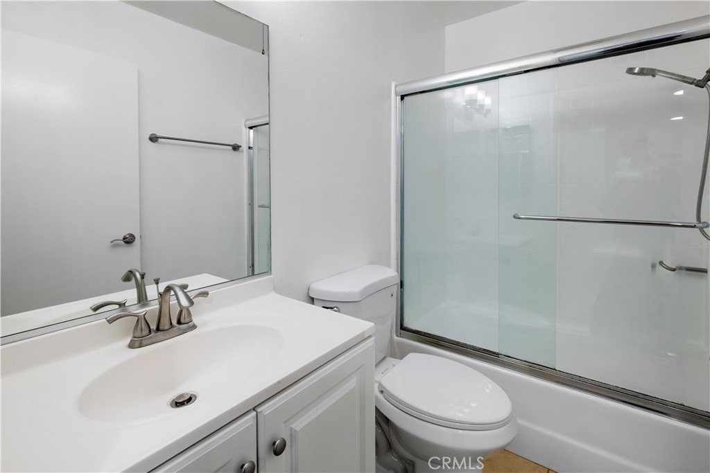 433 S Manhattan Place - Photo 12