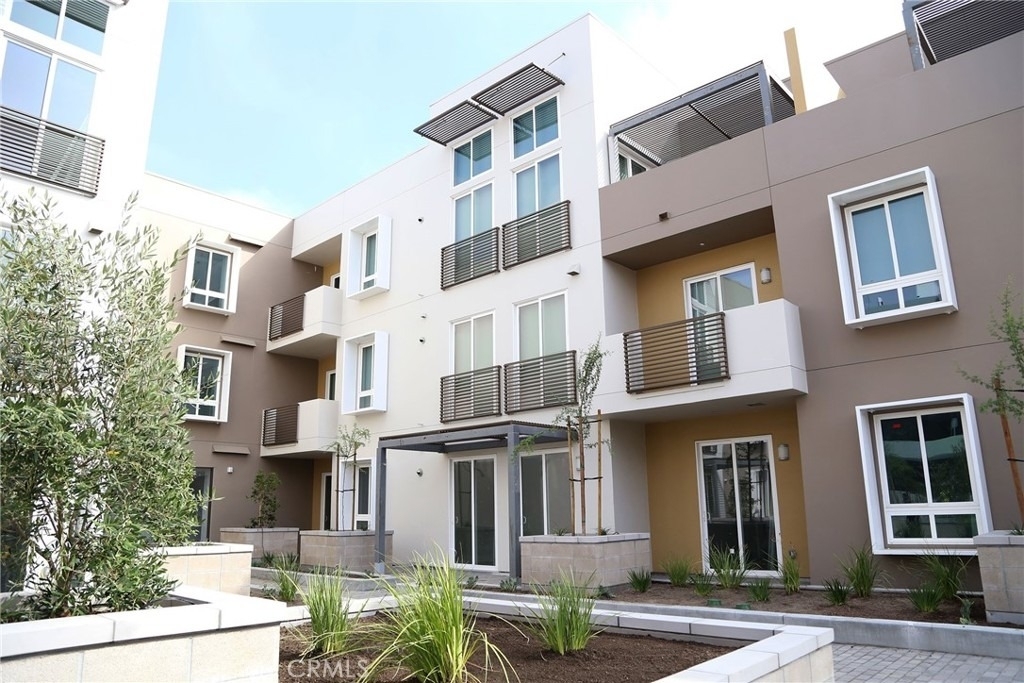 101 S Chapel Avenue - Photo 7