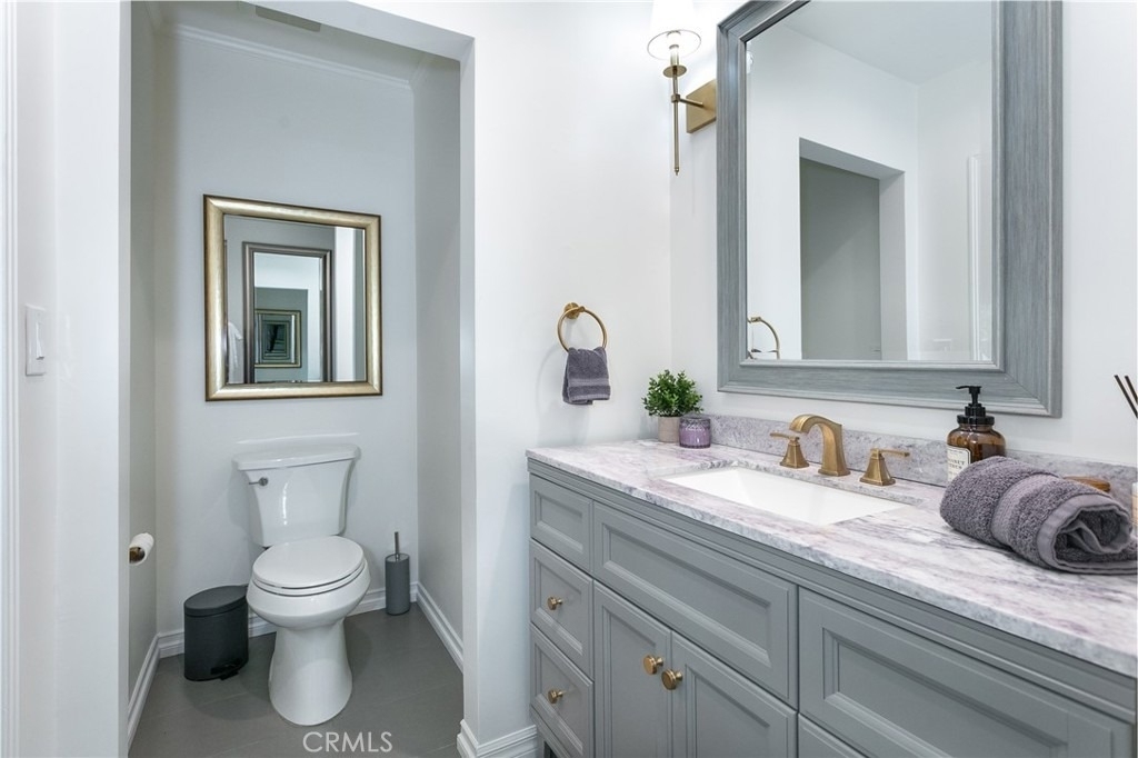 5825 Fulton Avenue - Photo 19