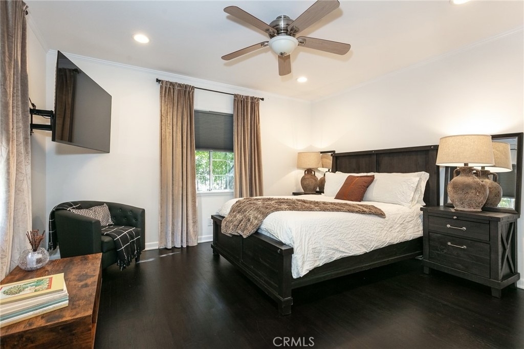 5825 Fulton Avenue - Photo 21