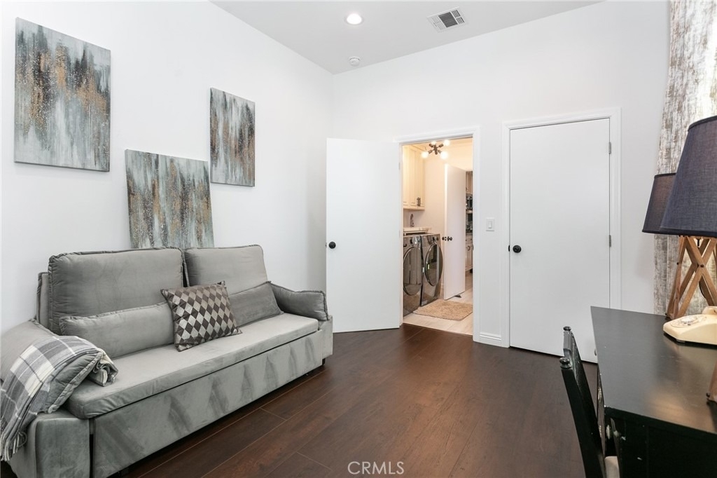 5825 Fulton Avenue - Photo 26