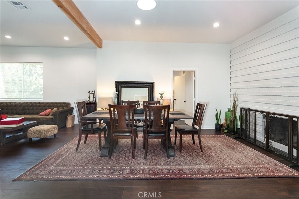 5825 Fulton Avenue - Photo 8