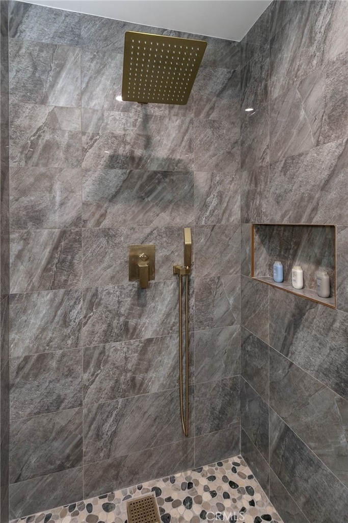 5825 Fulton Avenue - Photo 20
