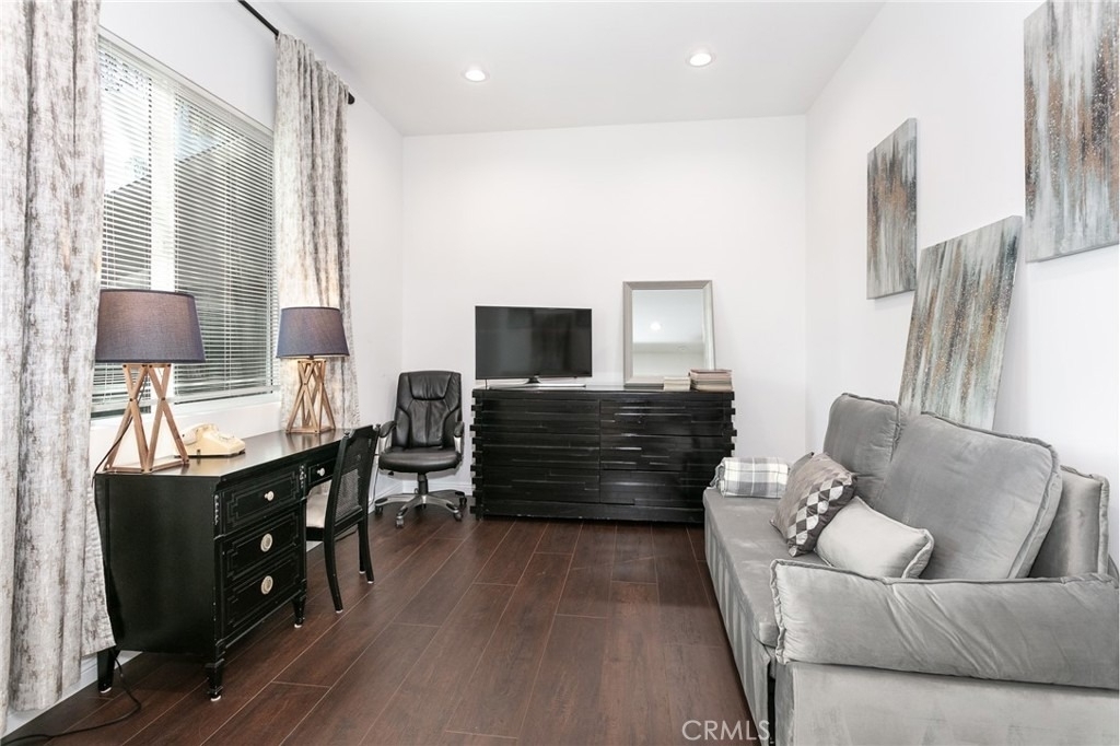 5825 Fulton Avenue - Photo 25