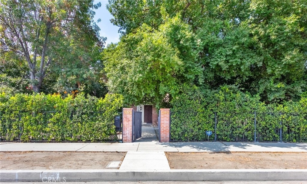 5825 Fulton Avenue - Photo 34
