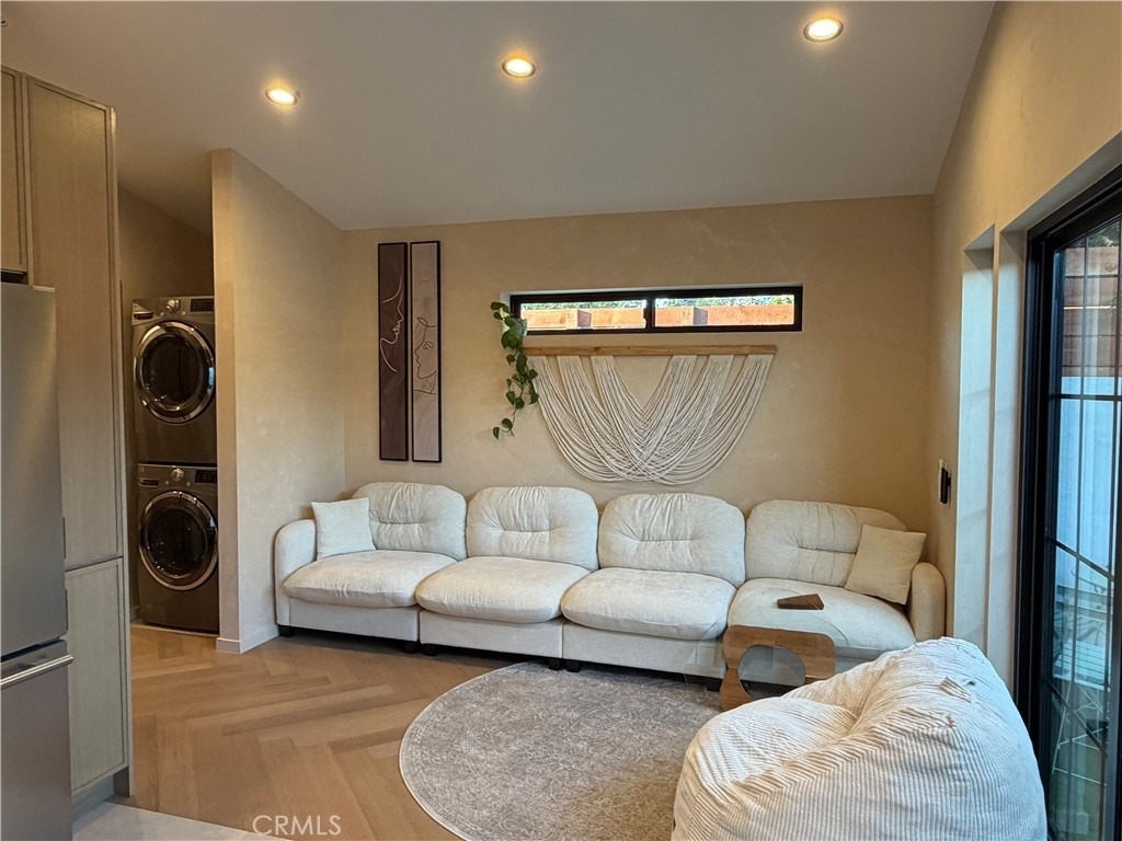 6632 Fulton Avenue - Photo 3