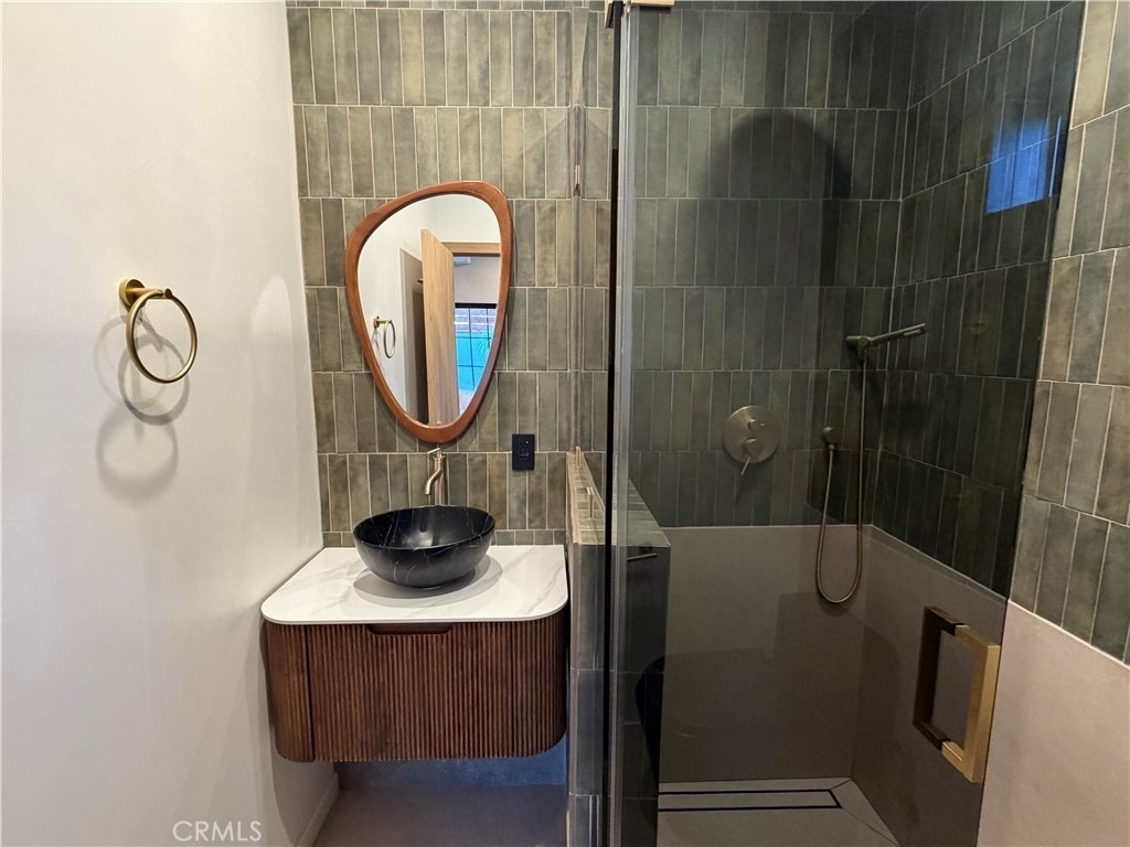 6632 Fulton Avenue - Photo 8