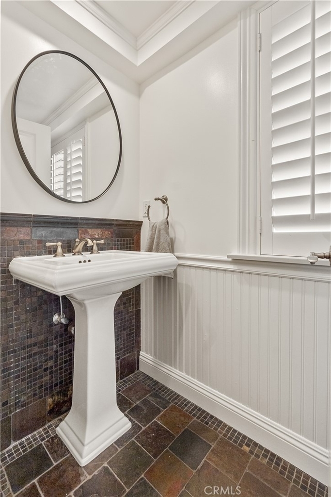 1077 10th Street - Photo 15