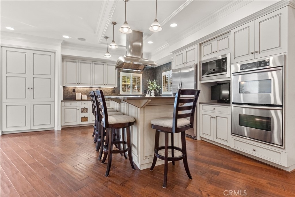 1077 10th Street - Photo 3