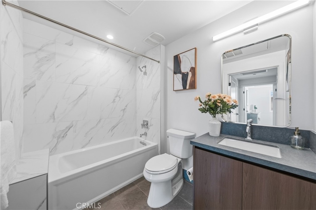 150 S Oak Knoll Avenue - Photo 13
