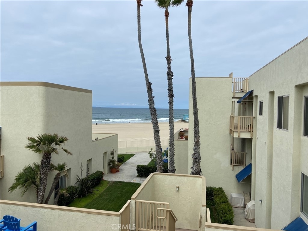 711 Pacific Coast Highway - Photo 4