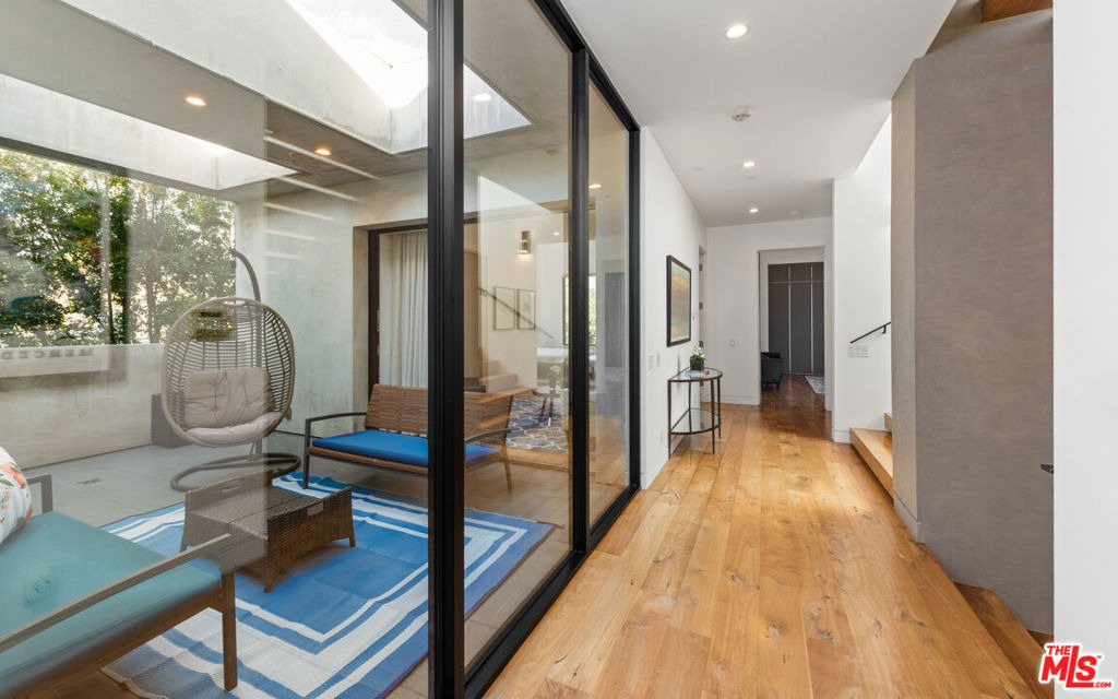 623 N Edinburgh Avenue - Photo 24