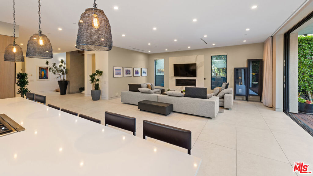 623 N Edinburgh Avenue - Photo 7