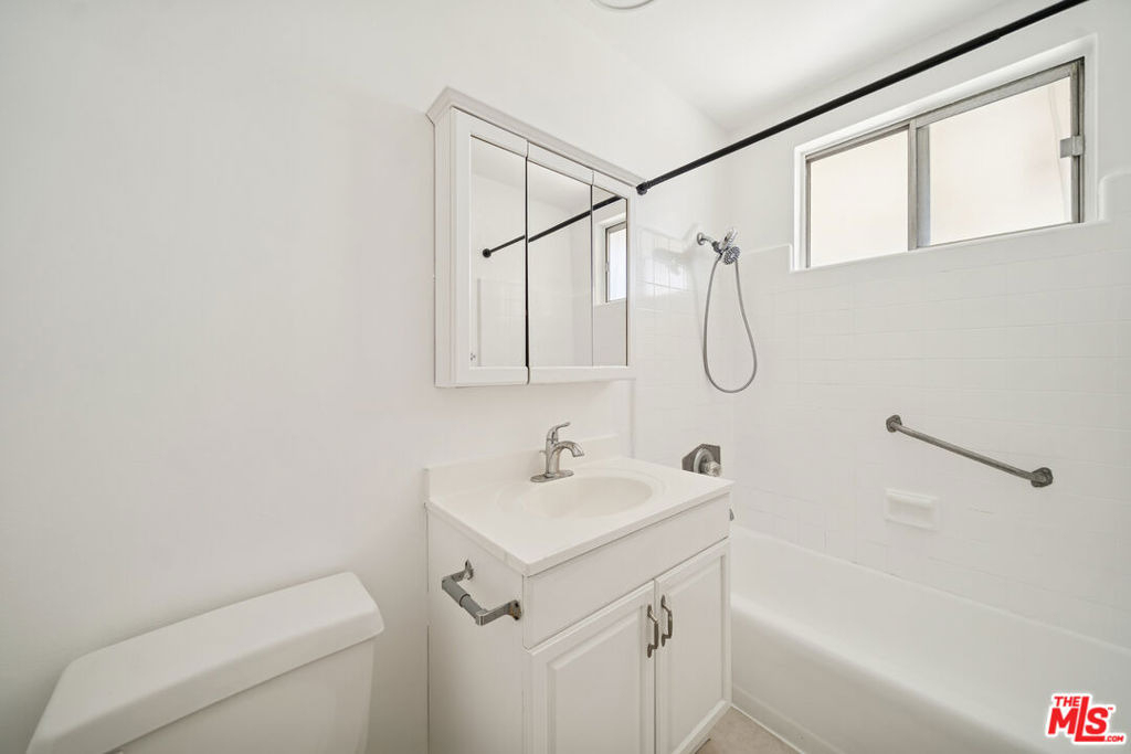 2038 S Holt Avenue - Photo 10