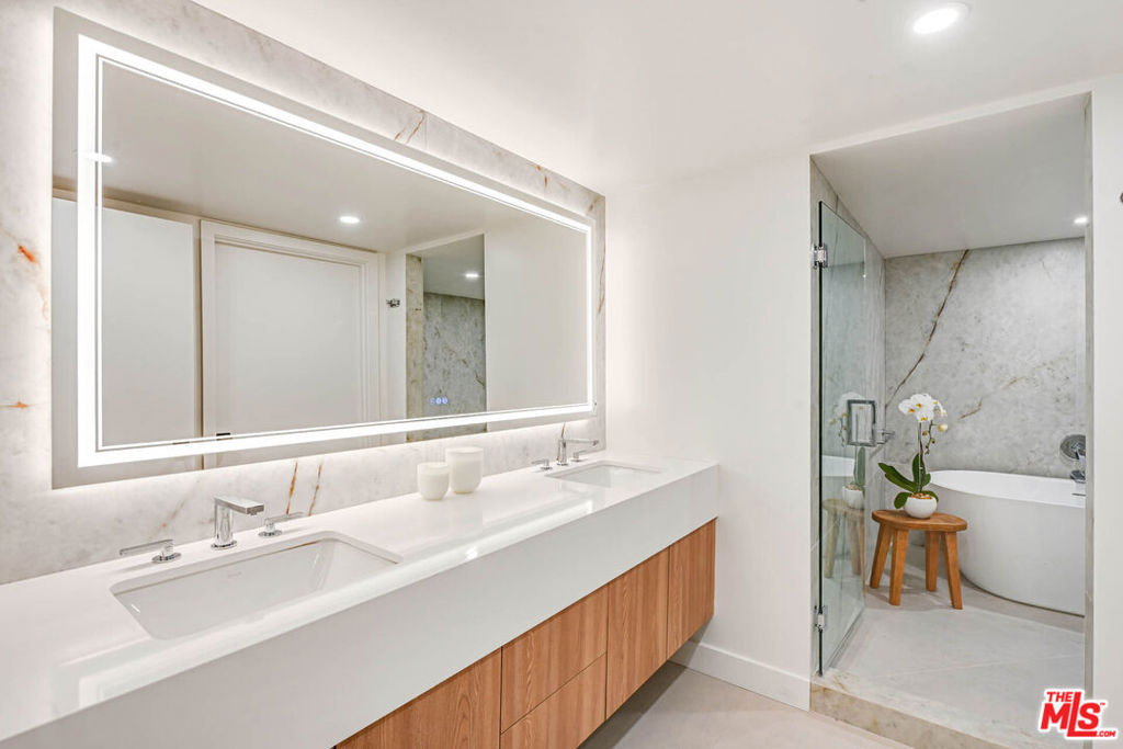 350 N Palm Drive - Photo 14