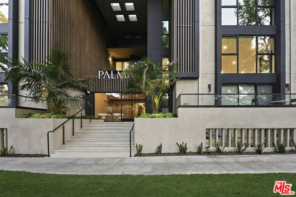 350 N Palm Drive - Photo 0