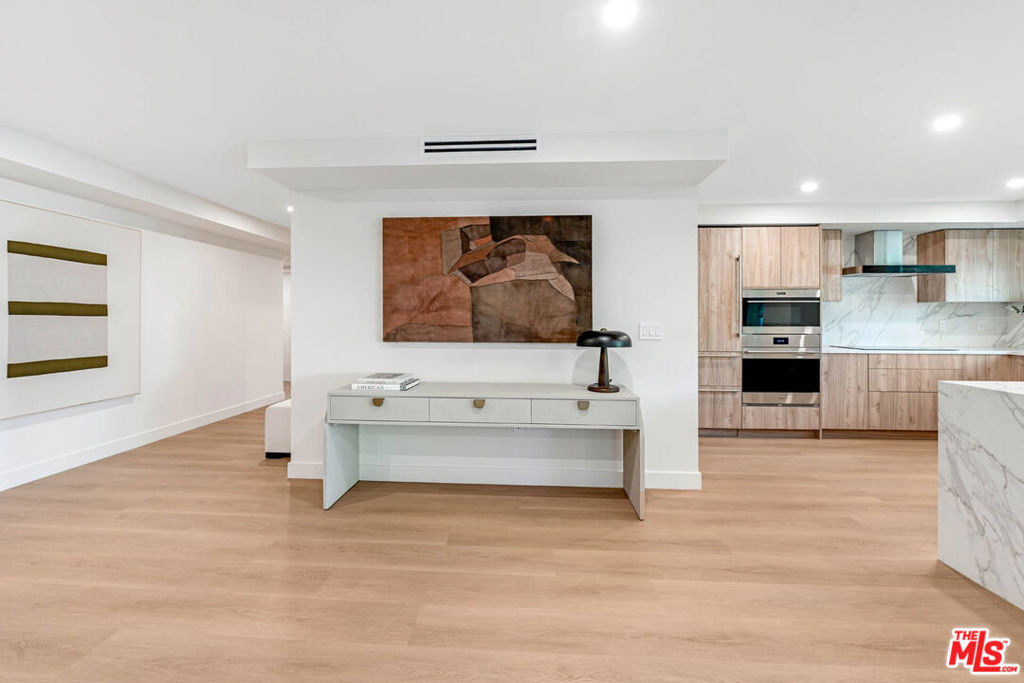 350 N Palm Drive - Photo 10